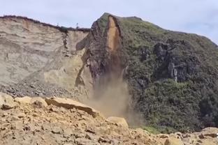 萨卡：谈争冠还为时过早 现在球队的防守肯定比上赛季更好